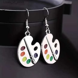 Boucles d'oreilles à palette multicolore en métal de lustre en peluche à lustre.