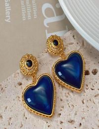 Chandelier en peluche français rétro intermédiaire middleated bleu boucles d'oreilles femmes en forme de baroque coagère coeur élégant coeur forme fine j9261011