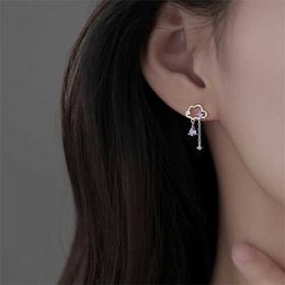 Bengelen kroonluchter Koreaanse schattige holle wolk regenbuien oorbellen voor vrouwen nieuwe mode asymmetrisch paarse kristal zirkon kwastel oorrang eenvoudige sieraden