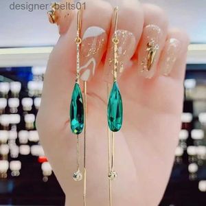 Dangle Chandelier Mode coréenne Zircon vert boucles d'oreilles goutte d'eau pour les femmes cristal Long pendentif tempérament boucle d'oreille filles bijoux de fête de mariage L231219