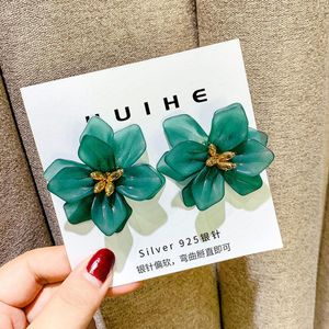 Bengelen kroonluchter Korean Shell Flower Statement oorbellen voor vrouwen 2022 Fashion metal stud earring Boheemse goud Brincos zomerjuwelendan