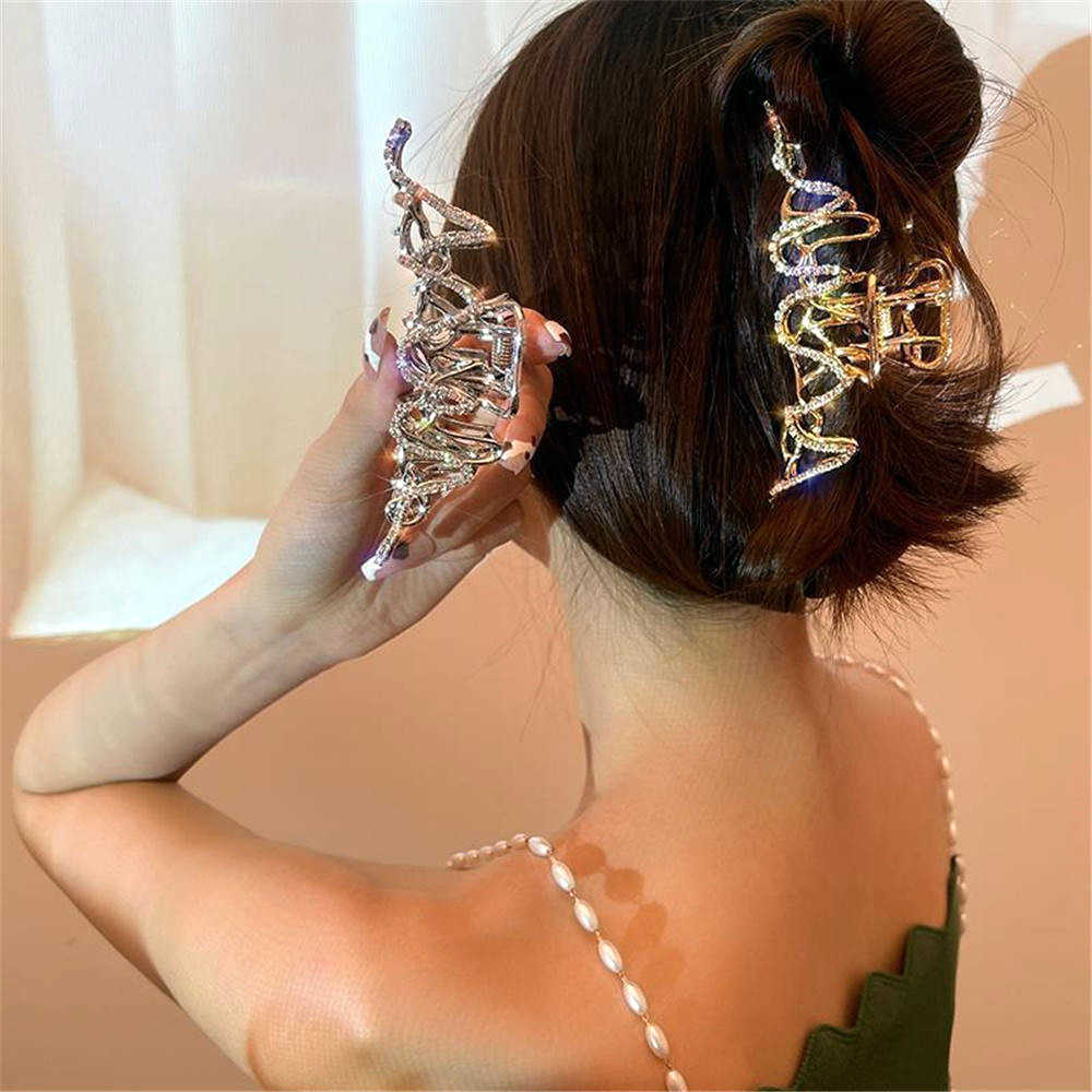 Dangle Chandelier 대형 크기 불규칙한 모조 다이아몬드 여성 금 은은 머리 클로 클립 불규칙한 액체 금속 게 머리 클로 패션 소녀 큰 클립 Z0608