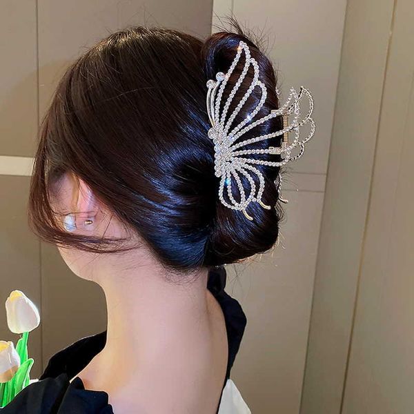 Cuelga la lámpara Nueva elegante Diamante Vintage Mariposa Pinzas para el cabello Hollow Grab Clip Tocado Cola de caballo Garra Clip Moda Decorar Accesorios para el cabello Z0608