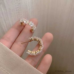 Bengelen kroonluchter nieuwe mode c-vormige schaal parelbloemoorbellen voor vrouwen trendy elegante zoete holle mousserende schaal bloembruis bruid sieraden