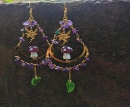 Lustre suspendu champignon violet debout sur la lune avec feuille, boucles d'oreilles Amythest, bijoux Cottagecore, sorcière BohoDangle1831226