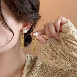 Bengelen kroonluchter retro goud kleur grijze parel ketting kwast oorbellen voor vrouwen elegant modeontwerp metaal lange ketting oorbellen feest sieraden