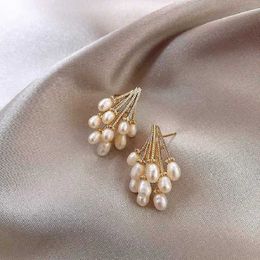 Pendientes colgantes de perlas de uva con cuentas de diseño pequeño para mujer, aretes Ins versátiles a la moda con aguja, G230313