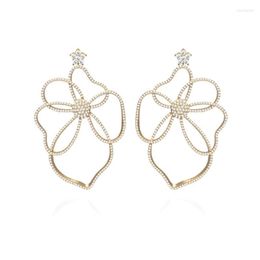 Dangle Chandelier Tirim Trendy Multi Color Big Flower Zirconia Pendientes para mujeres Accesorios de joyería de moda Dubai Dubai