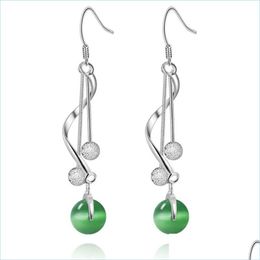 Chandelier en peluche unique 925 Sier beautif longues boules d'oreilles enrôles Lady Green Gems Fêtes de fête bijoux 3527 Q2 Drop Livraison 2021 Dhxzk