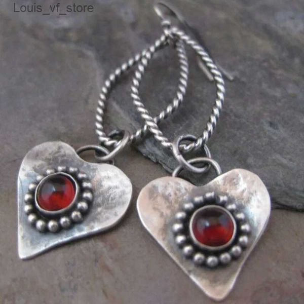 Pendientes de corazón de piedra roja redonda de araña de araña de colgle para mujeres en color de plata de plata