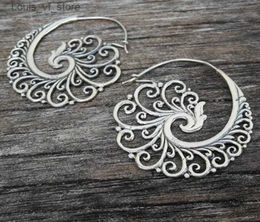 Bengelen kroonluchter vintage zilveren kleur metalen hand gesneden pauw oorbellen etnisch prachtige patroon holle voor vrouwen sieraden H240423