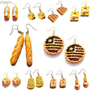 Boucles d'oreilles en peluche de lustre en lustre en résine personnalisées boucles d'oreilles mignonnes personnalisées pain de gâteau français biscuits à la main xw