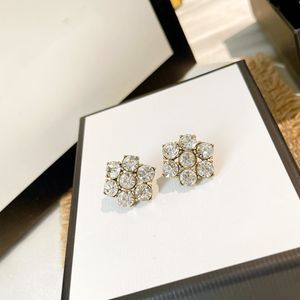 Dange charme designer oorbellen voor vrouwen diamanten letter love mode stijl oorrang sieraden aanbod linka