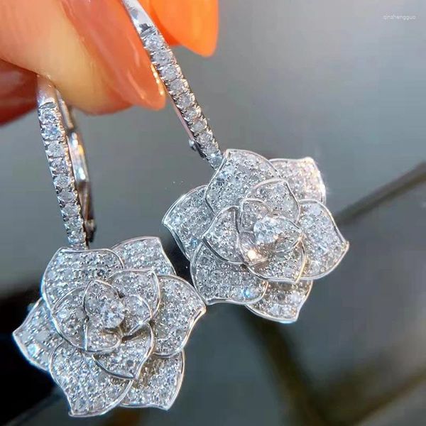 Pendientes colgantes de 0,8 quilates con forma de flor de oro de 18 quilates con forma de flor para mujer, certificado a juego de boda y compromiso