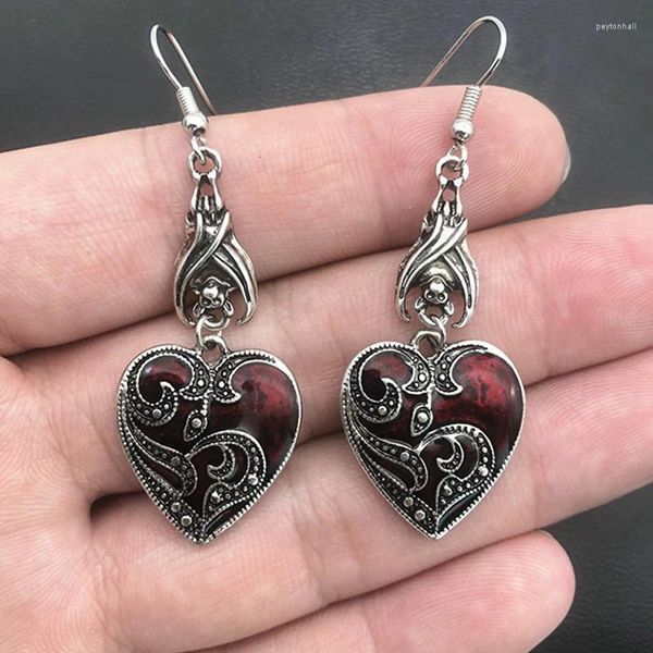 Pendientes colgantes 1 Pair gótico Joyas misteriosas Bates de personalidad colgante en forma de corazón Damas retro Halloween