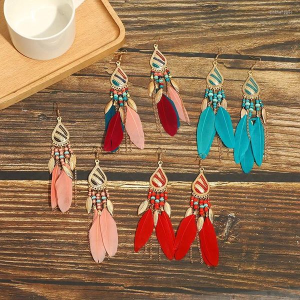 Boucles d'oreilles pendantes style bohémien, longues pampilles pour femmes, perles de plumes colorées, accessoires de bijoux, 2023