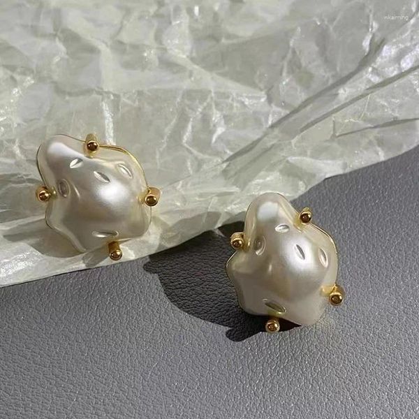 Boucles d'oreilles pendantes de styliste européen pour femmes, perles irrégulières, bijoux de luxe, piste japonaise et coréenne, tendance Boho Goth mignonne, 2023