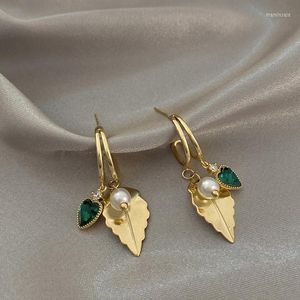Boucles d'oreilles pendantes 2023 couleur or feuilles cristal coeur perle pendentif pour femmes corée Huggies cerceau bijoux en gros
