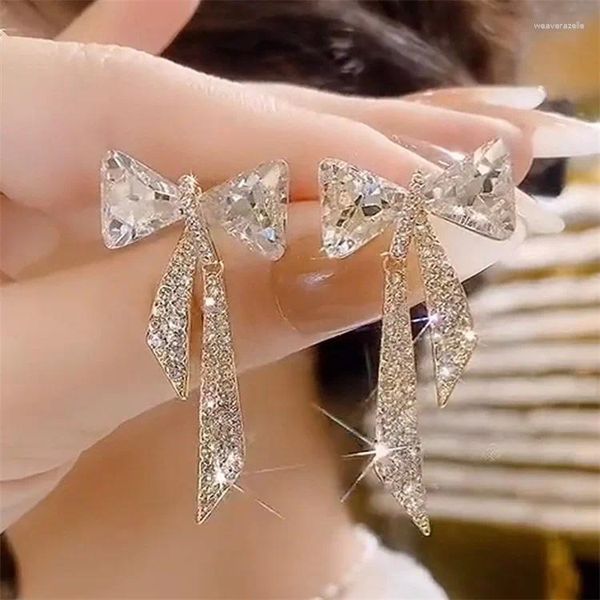 Pendientes colgantes 2023 lazo de cinta gota de Color dorado para mujer pendiente de circonia coreana pendientes de diamantes de imitación regalos de cumpleaños