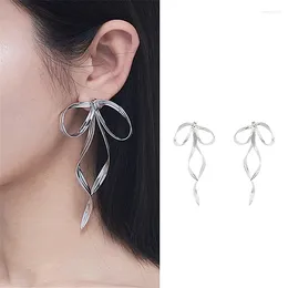 Boucles d'oreilles pendantes en métal pour femmes, boucles d'oreilles classiques avec nœud papillon, longues et élégantes, bijoux féminins, nouvelle collection 2024