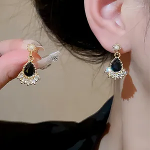 Boucles d'oreilles pendantes incrustées de strass et de perles pour femmes, bijoux de personnalité à la mode, Design Unique, cadeaux d'anniversaire de mariage, 2024