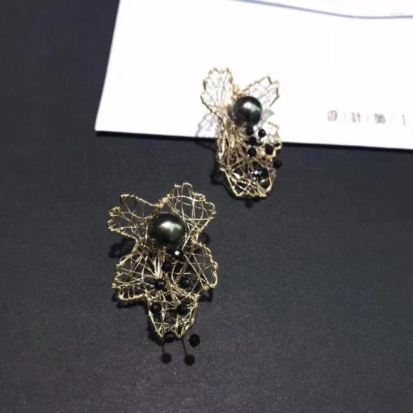 Boucles d'oreilles pendantes 9-10mm triées sur le volet noir perles d'eau de mer de culture rondes boucles d'oreilles faites à la main Tahiti femmes pour les bijoux de fête