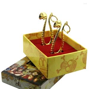 Pendientes colgantes de Anime Boa Hancock, aretes de serpiente de Metal dorado, colgantes en caja, accesorios para Cosplay, dijes, regalo de joyería