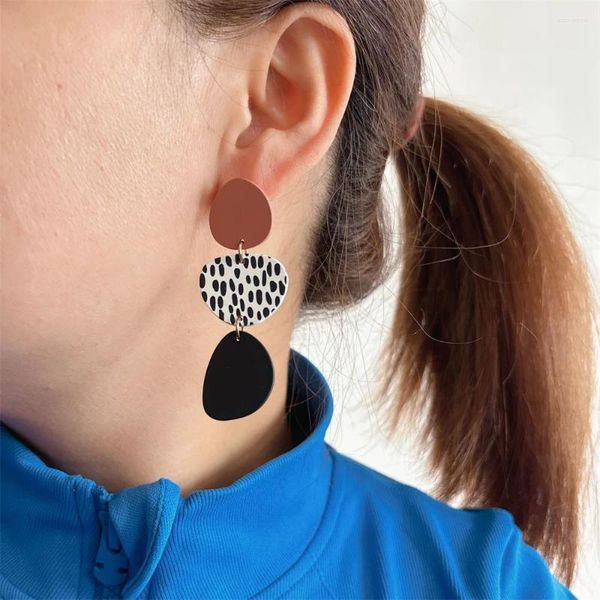 Boucles d'oreilles pendantes pour femmes et filles, bijoux légers, marron, noir, blanc, plaque irrégulière, goutte d'eau, décontracté