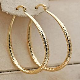 Boucles d'oreilles pendantes attrayantes et simples pour femmes, couleur or ronde en métal incrusté, bijoux de fiançailles et de mariage