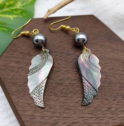 Bengelen oorbellen zwarte parelmoer Tiny Wing met Shell Pears Hawaiiaanse Polynesia Island sieraden voor vrouwen