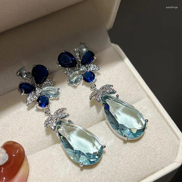 Pendientes colgantes Conjunto de flores de diamantes azules Gran gota de agua Circonita para bebé Cristal de lujo