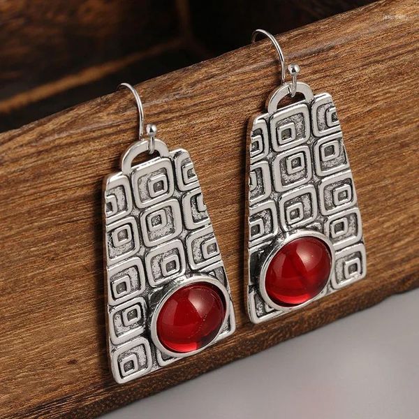 Boucles d'oreilles en peluche de la tribu bohème feuilles de zircon rouge pierre de zircon 2023 bijoux vintage des femmes