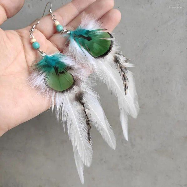 Boucles d'oreilles en peluche boho perles de bois de plume