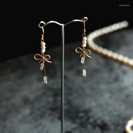 Orecchini pendenti Bowknot Color oro Perle d'acqua dolce naturali Gancio per le donne Orecchino a goccia in cristallo con gioielli coreani di perle YEA209