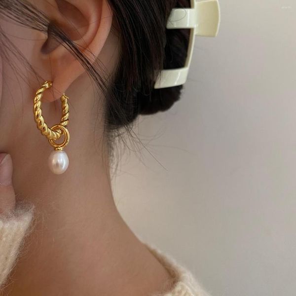 Pendientes colgantes de latón Vintage para mujer, aro con perlas naturales reales, joyería para fiesta, vestido bohemio de pasarela, moda coreana rara japonesa