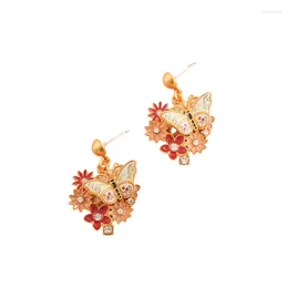 Boucles d'oreilles en peluche émail fleur de papillon adapté à l'automne et à l'hiver Round