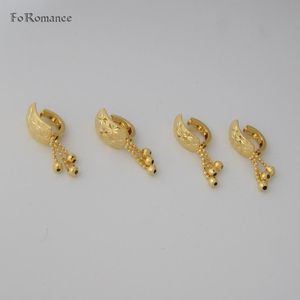 Boucles d'oreilles pendantes Chandelier Foromance / TROIS FILS AVEC DES BOULES COMME DANGLERS HAUT 35 MM 1,38