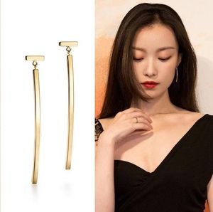 Pendientes colgantes Chandelier Timeless Wonder Titanium Geo Curved Bar Drop Joyería de mujer Gothic Top Designer Ins Party Bontique Runway Rare 2