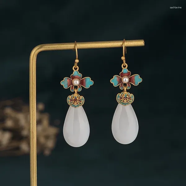 Boucles d'oreilles en peluche chinois Cheongsam Vintage Butterfly Drop Natural Jade Gold Color Bijoux pour femmes