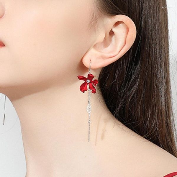 Boucles d'oreilles pendantes Style chinois feuille gland S925 argent aiguille pétales rouges crochet incurvé oreille ligne année mode fleur accessoires