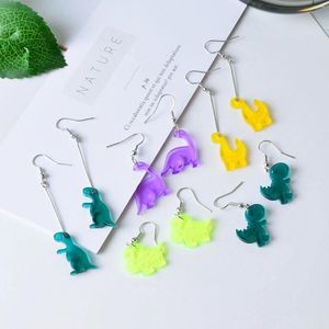 Boucles d'oreilles en pente mignonnes animales colorées acryliques petits dinosaures transparents transparent bouteille d'oreille à oreille de fromage