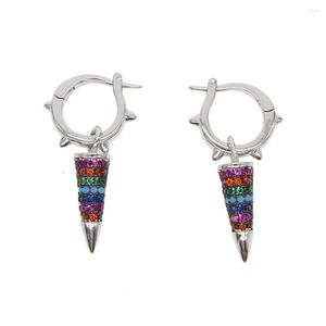 Boucles d'oreilles pendantes CUTE LOVELY Jewelry Design Colored Cz 2023 Summer Beach Tiny Spikes Punk Elegance Multi Color Stone Spike Fashion Boucle d'oreille