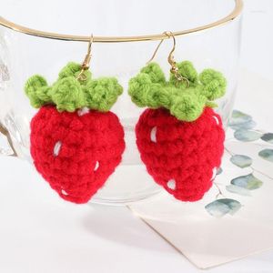 Boucles d'oreilles pendantes mignon fraise rouge pour les femmes créatif tricot cerise pendentif boucle d'oreille filles doux tricoté fruits en gros 2023