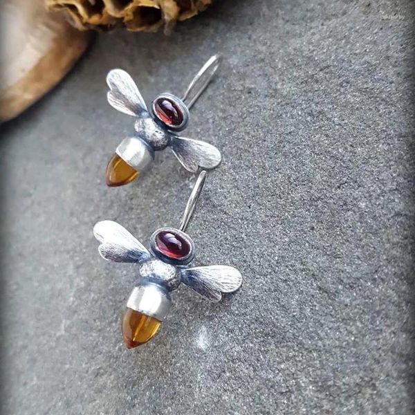 Pendientes colgantes delicados gota de abeja de miel para mujer chica joyería elegante Animal volador incrustado circón rojo accesorios de fiesta