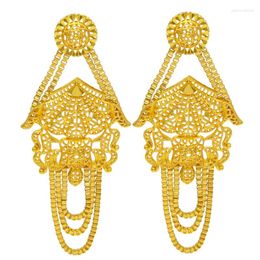 Boucles d'oreilles en peluche Dubaï Grand Golden avec des glands femme nigériane nigériane Gold plaqué Big Oreing Party Gift Ethiopian Jewelry