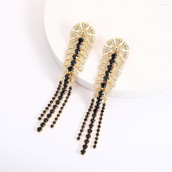 Dvacaman – boucles d'oreilles pendantes en métal en forme de plume brillante pour femmes, longues pampilles en cristal noir, goutte de perles, bijoux Vintage, vente en gros