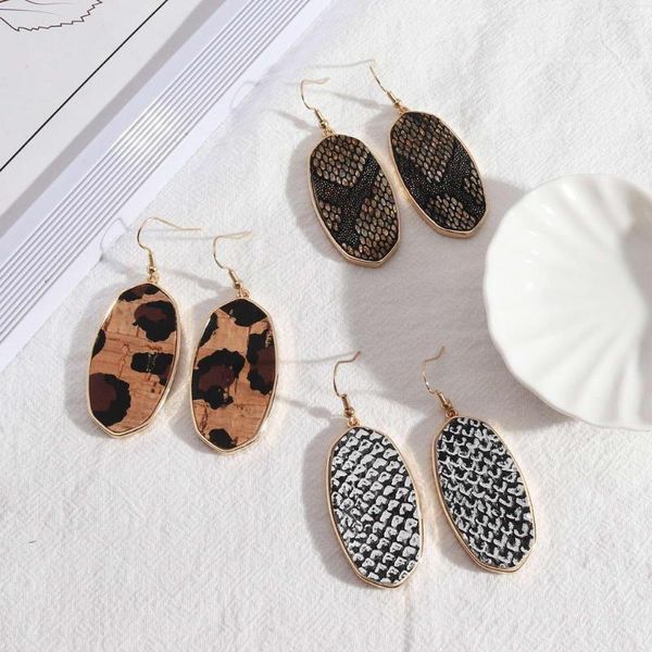 Boucles d'oreilles en peluche E7591 Zwpon Cork ovale pour femmes Designer Boutique Vegan Leather Snakeskin squama bijoux en gros géométrique
