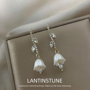 Dangle Oorbellen Elegante Zirkoon Instelling Blad Witte Lelietje-van-dalen Voor Vrouwen Prachtige Parel Goud Kleur Drop Earring OL N402