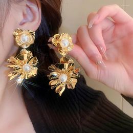 Dangle Oorbellen Euramerican Overdreven Grote Gouden Kleur Bloemen Parel Lange Vrouwen Koperlegering Sieraden Meisje Gift