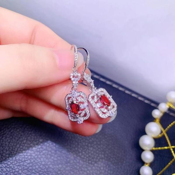 Pendientes colgantes Joyas exquisitas Plata de ley 925 con incrustaciones de piedras preciosas naturales Lujo clásico para mujer Topacio rojo Gota para el oído Soporte Dete